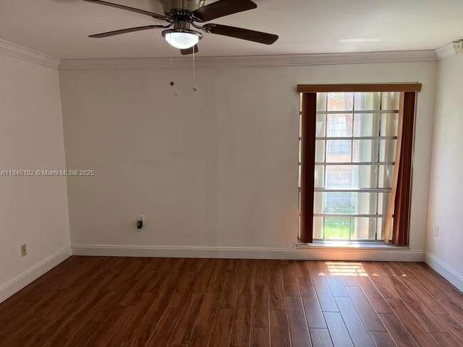 Building Photo - 7160 Fairway Dr