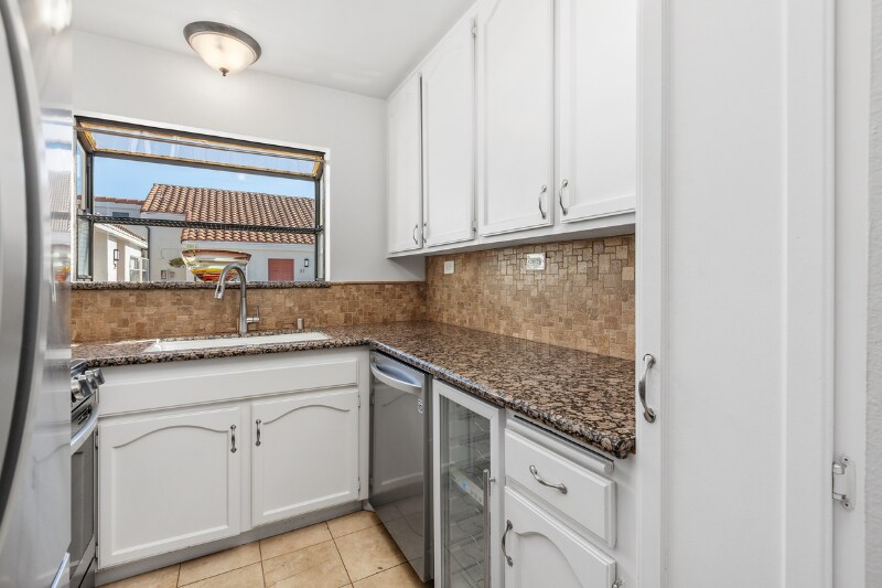 Building Photo - 3633 Indiana St