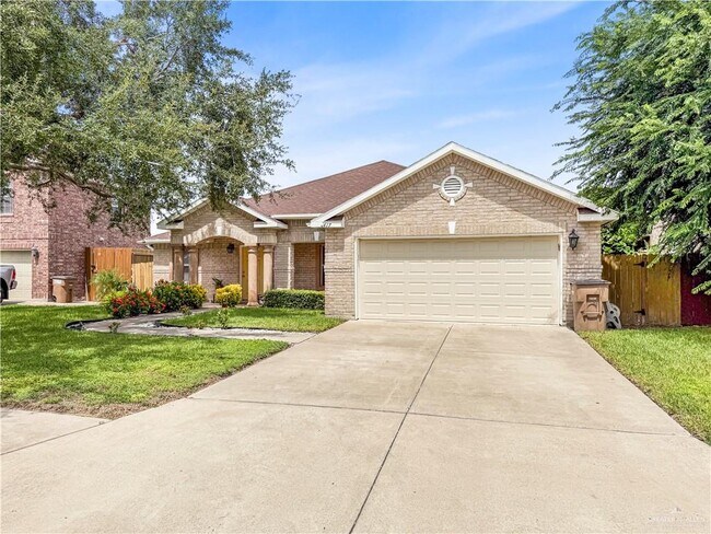 Primary Photo - 2117 Andrea Ave