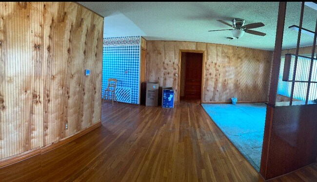 Building Photo - 1706 N 15th St