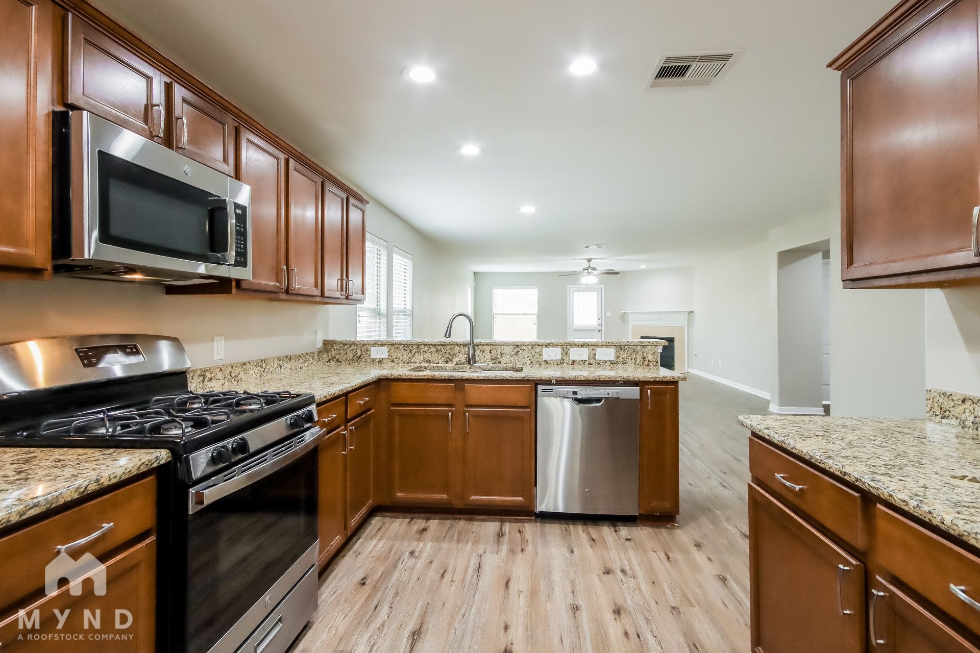 Building Photo - 2706 Sandberry Dr
