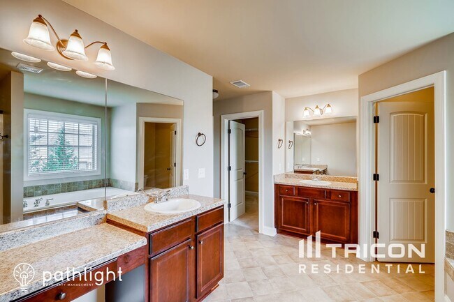 Building Photo - 2706 Holden Spring Dr