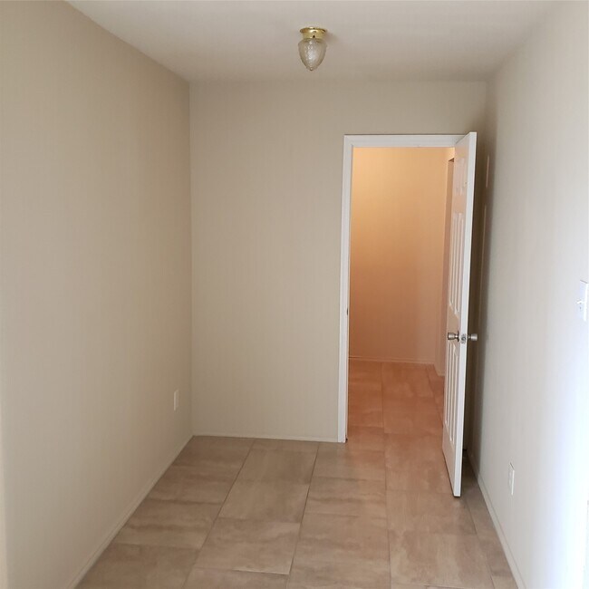 Building Photo - 7863 Maverick Trace Ln