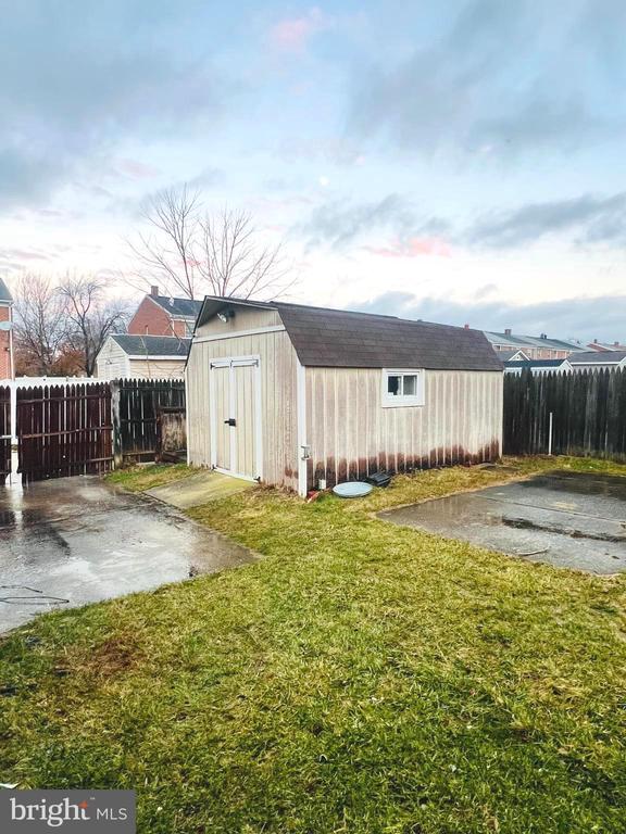 Building Photo - 747 Seawall Rd