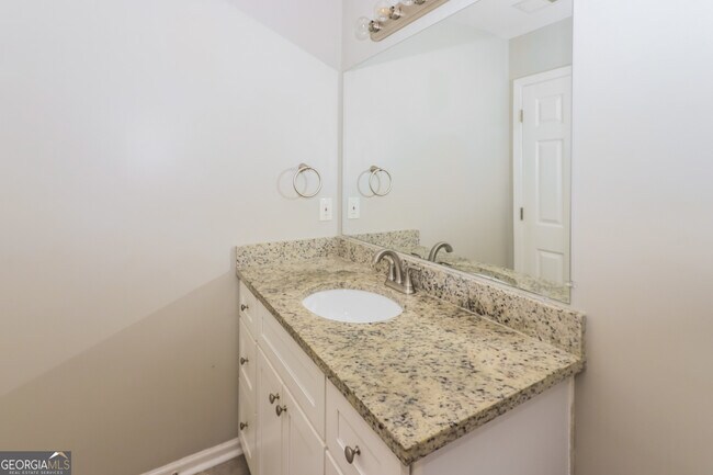 Building Photo - 153 Prity Ct