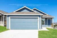 Building Photo - 3226 Roslyn Grist