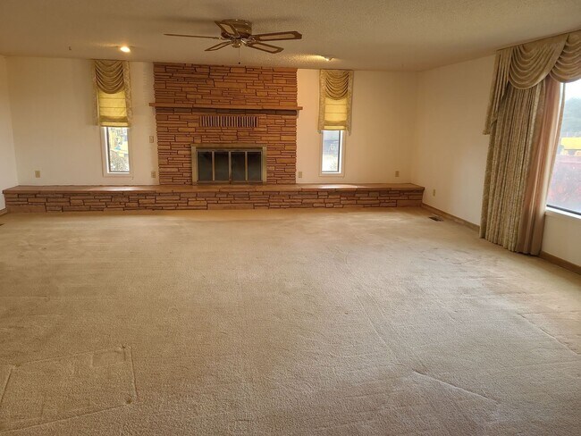 Building Photo - 650 Butler Blvd