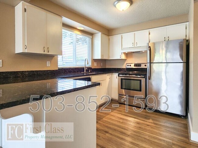 Building Photo - 4319 SE 37TH Ave