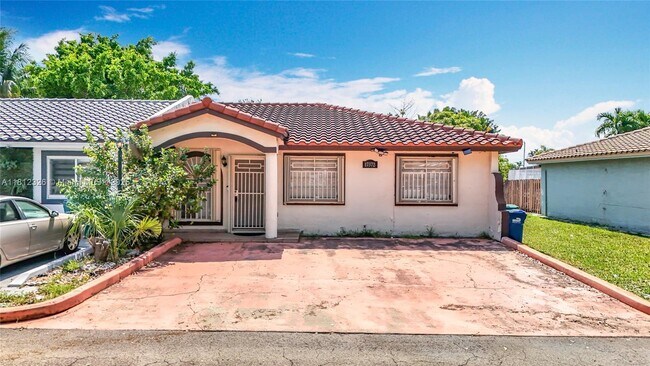 Building Photo - 17372 NW 76th Ct