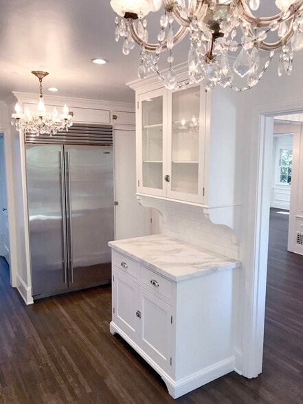 Building Photo - 3915 Benedict Canyon Dr