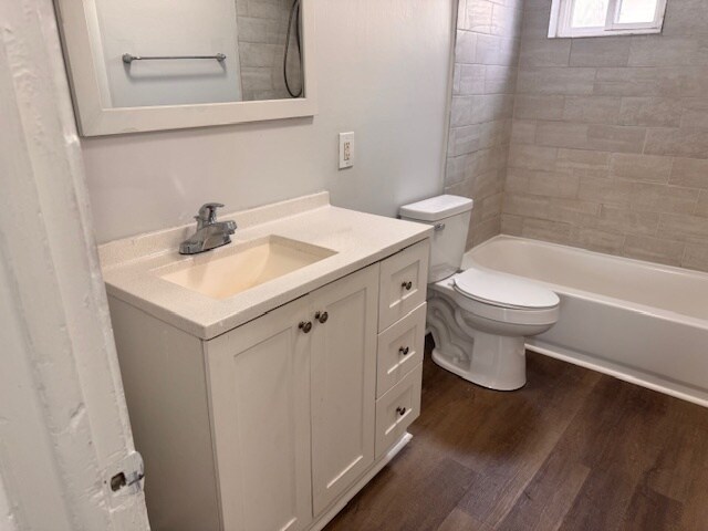 Building Photo - 1414 Chestnut St