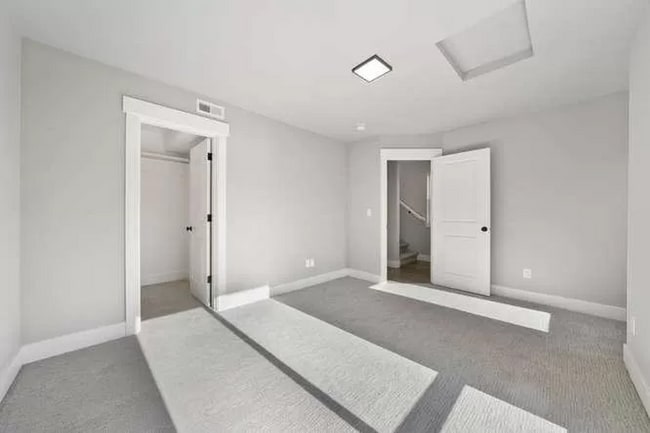 Building Photo - 6636 SE 57th Ave