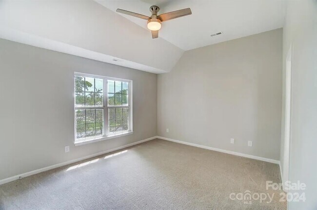 Building Photo - 9839 Brawley Ln