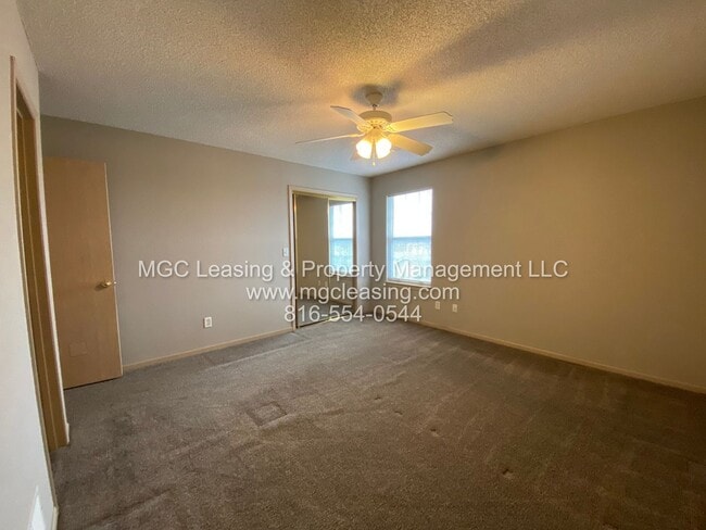 Building Photo - 1008-1014 Garden Dr