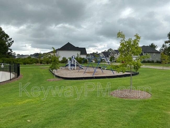 Building Photo - 658 Broadsword Wy