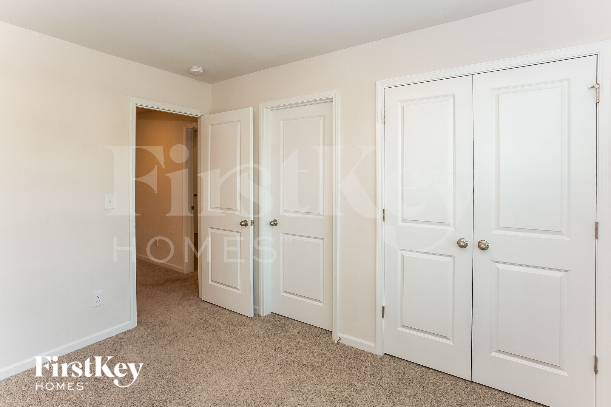 Building Photo - 10755 Rivergate Dr NW