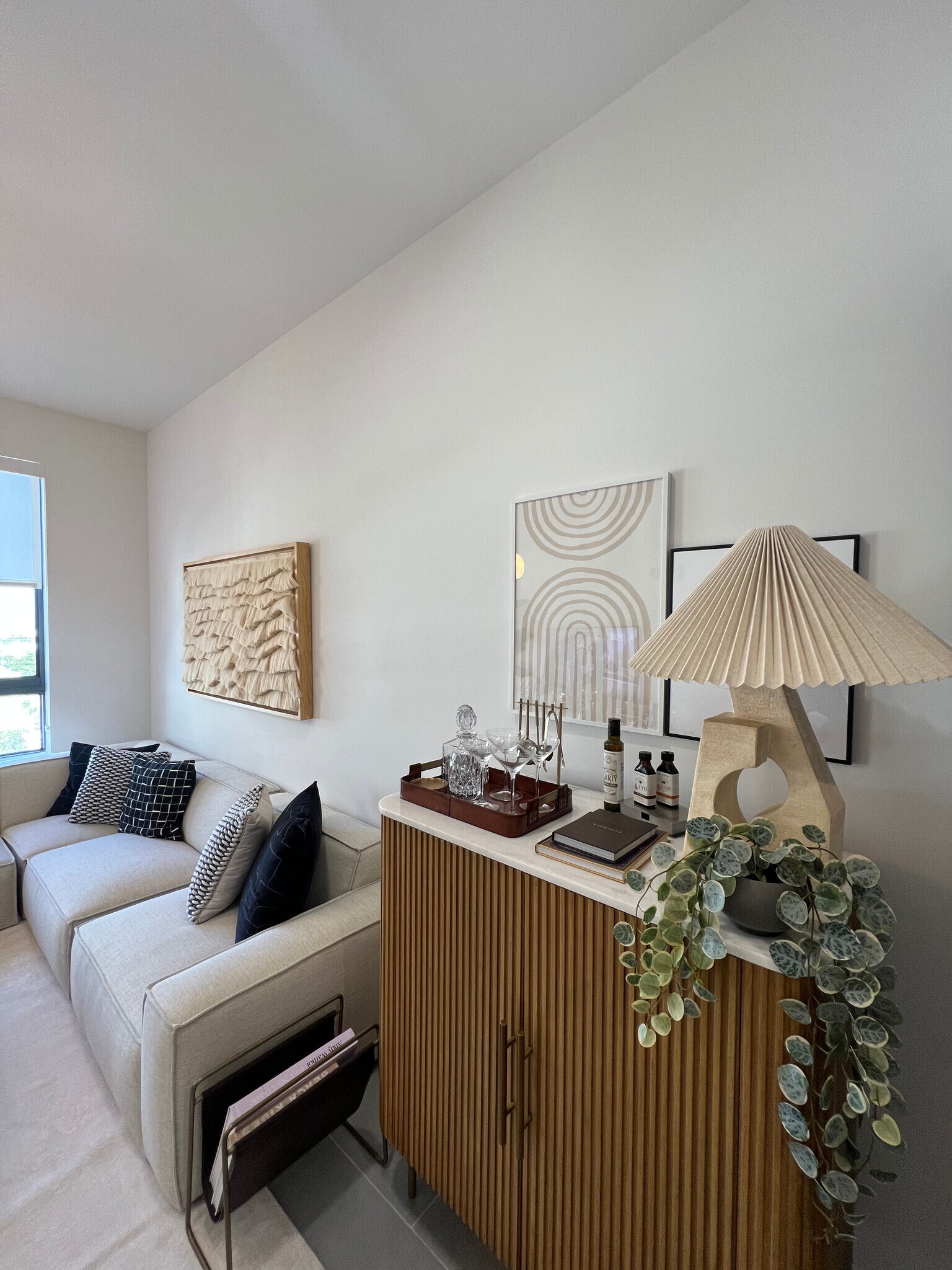 Building Photo - 160 NW 27th St