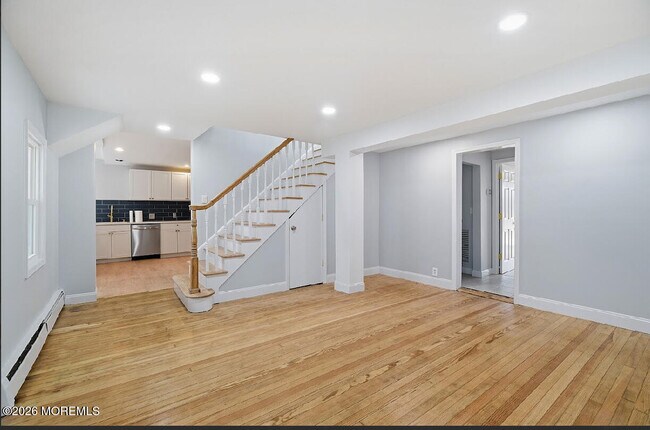 Building Photo - 83 Hennessey St