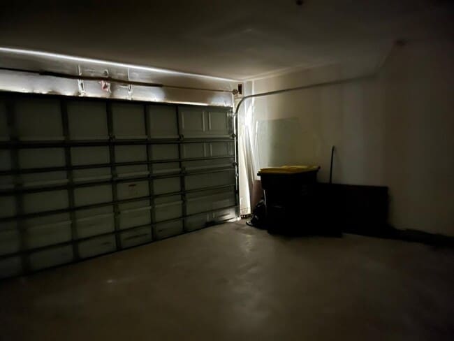 Building Photo - 12610 Bethany Bay Dr
