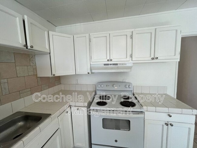 Building Photo - 66100 3rd St