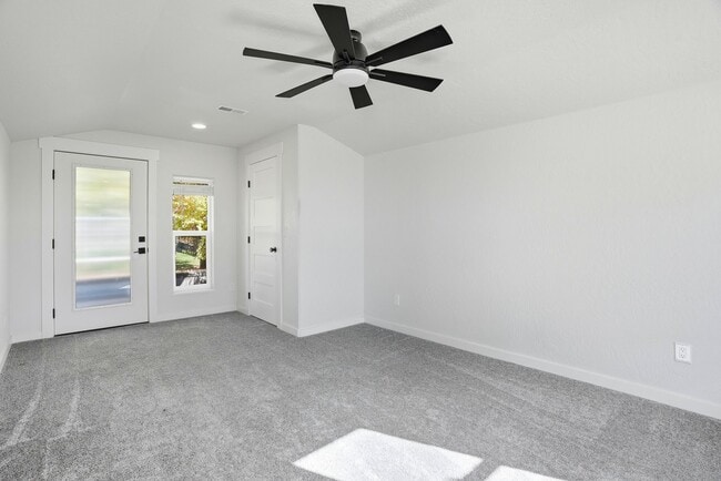 Building Photo - 12707 E Main Ave