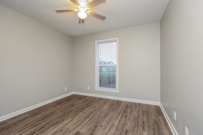 Building Photo - 427 Sandburg Dr