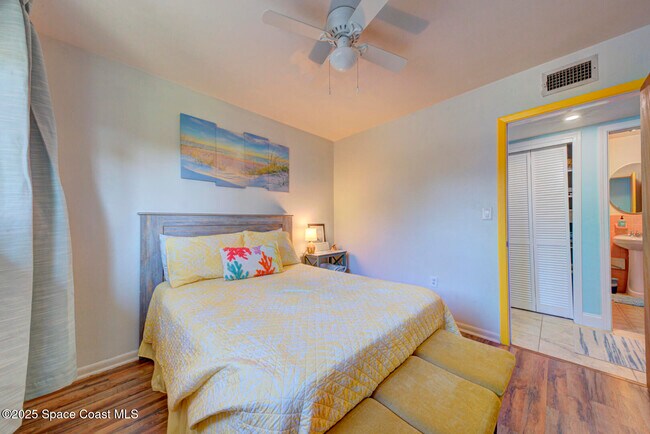 Building Photo - 282 Fay Dr