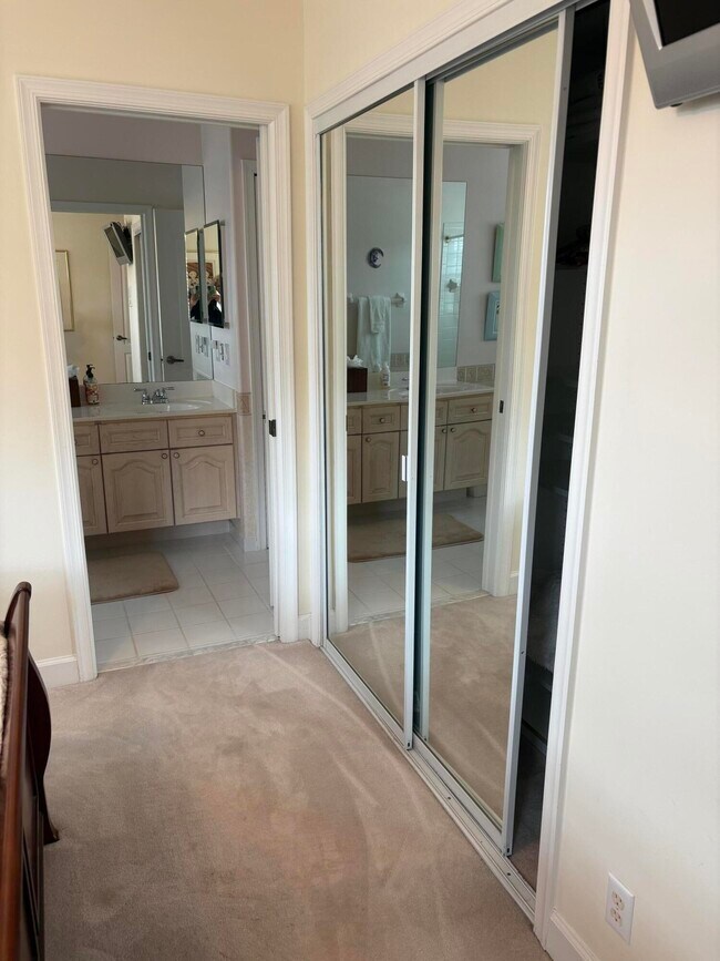 Building Photo - 927 Augusta Pointe Dr