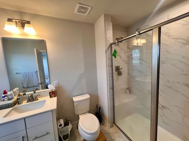 Building Photo - Sewickley - 4 Bedroom 3.5 Bathroom - End U...