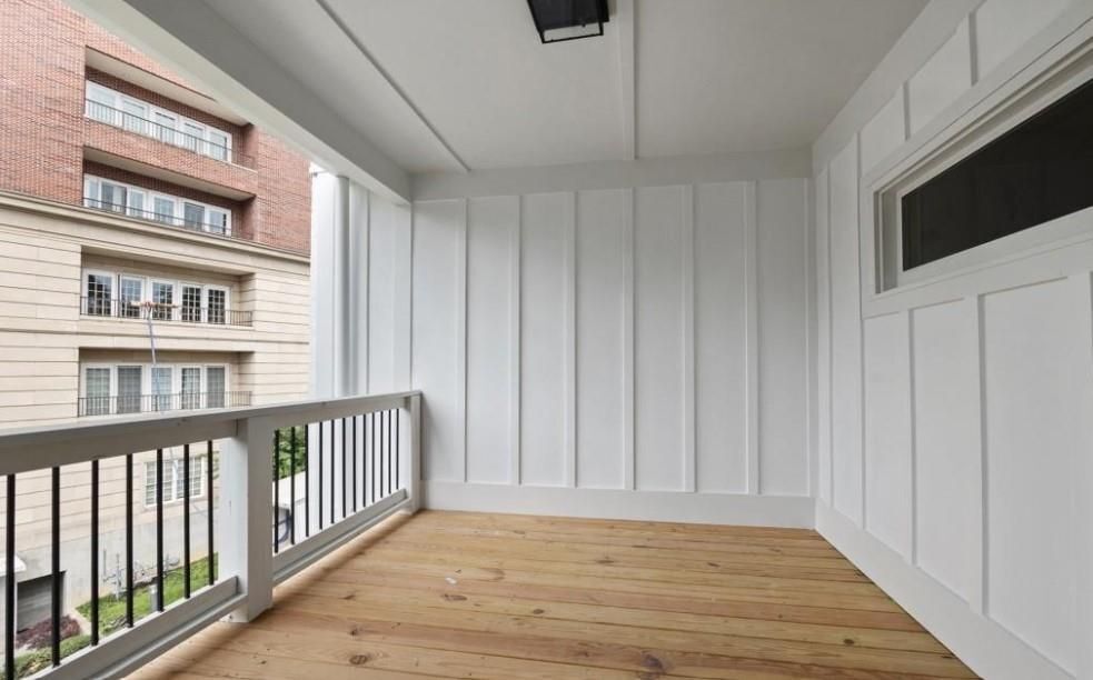 Building Photo - 3667 Peachtree Rd