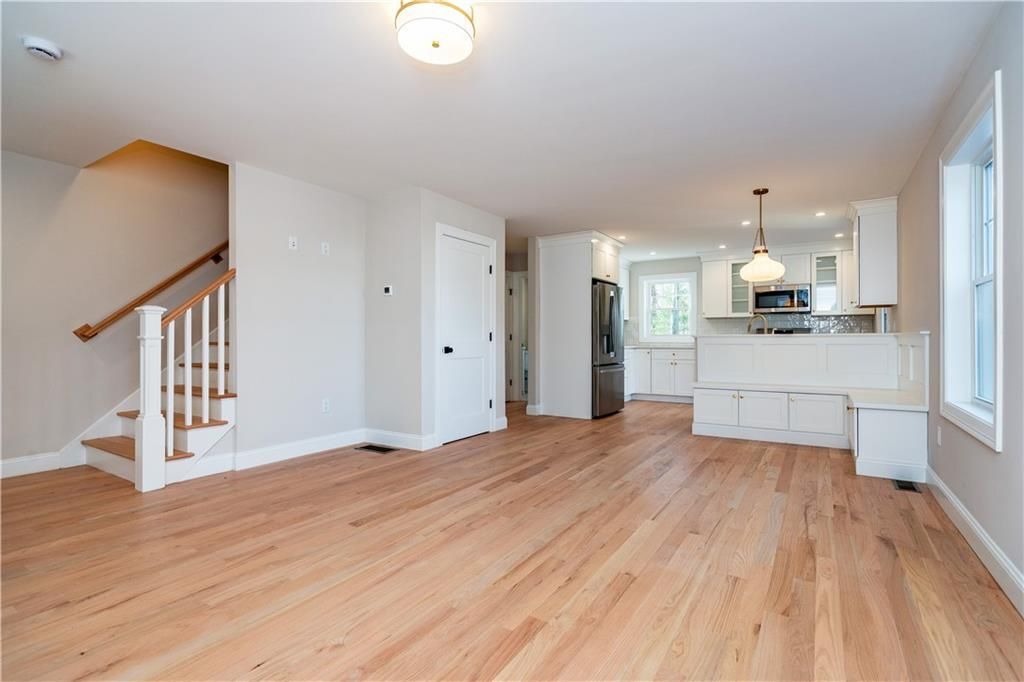 Building Photo - 1810 Kingstown Rd