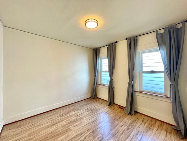 Building Photo - Great Home for rent