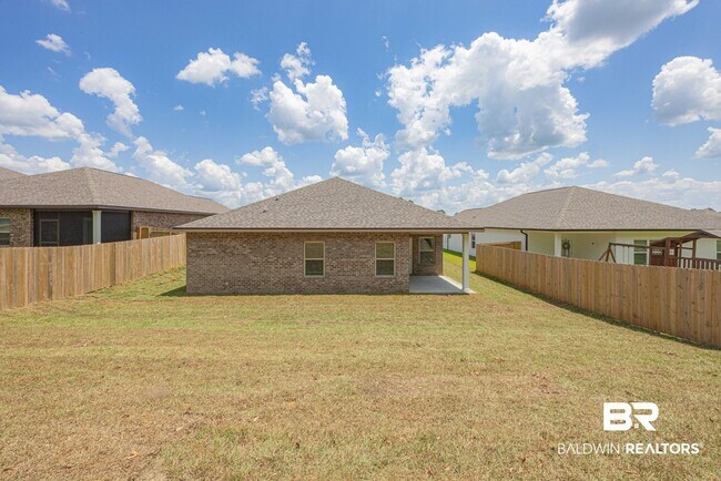 Building Photo - 31543 Lyon Rd