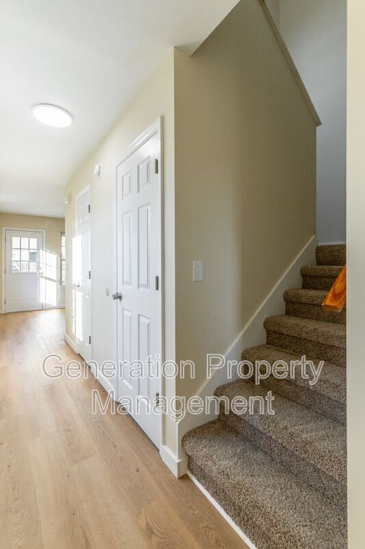 Building Photo - 2205 E 12th St