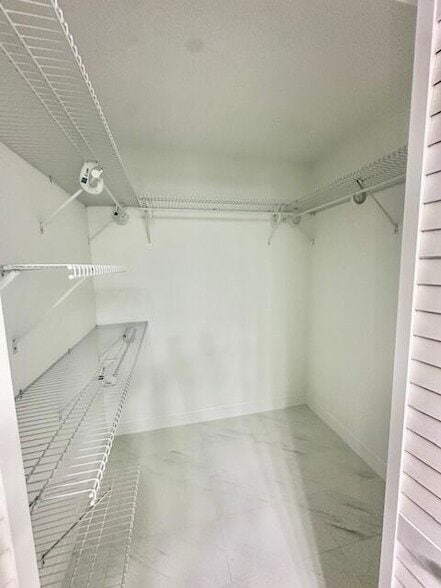 Building Photo - 9071 Tracy Ct