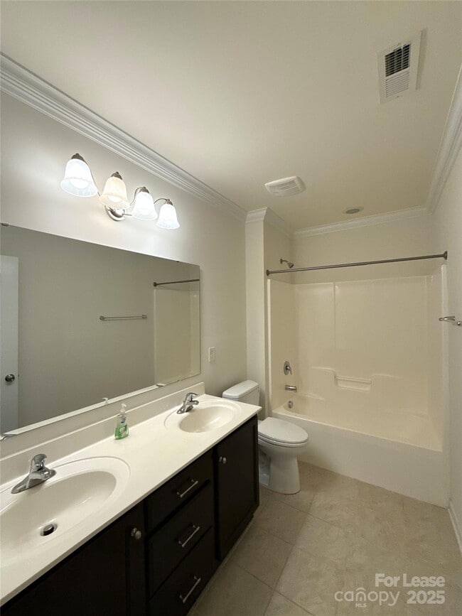 Building Photo - 14702 Brannock Hills Dr