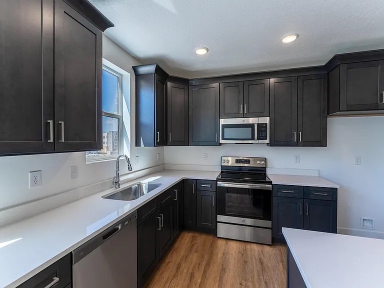 Building Photo - 8362 S Iris Lumi Ln