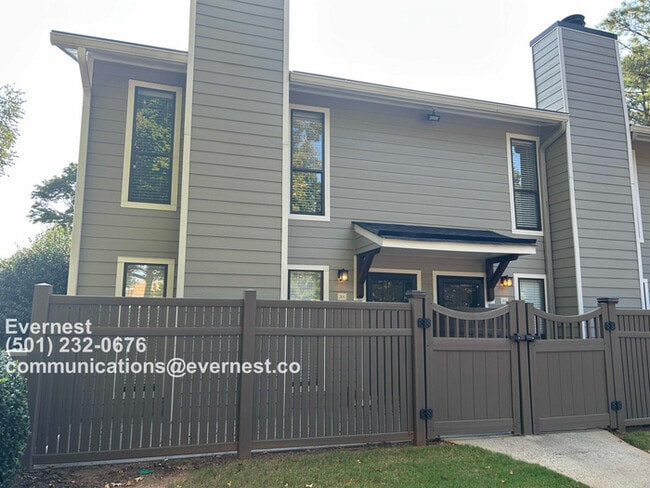 Primary Photo - 201 Park Ridge Cir