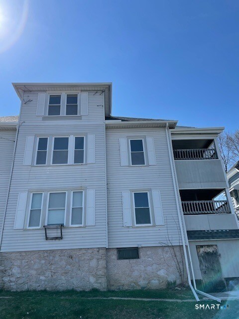 Building Photo - 132-134 Gridley St