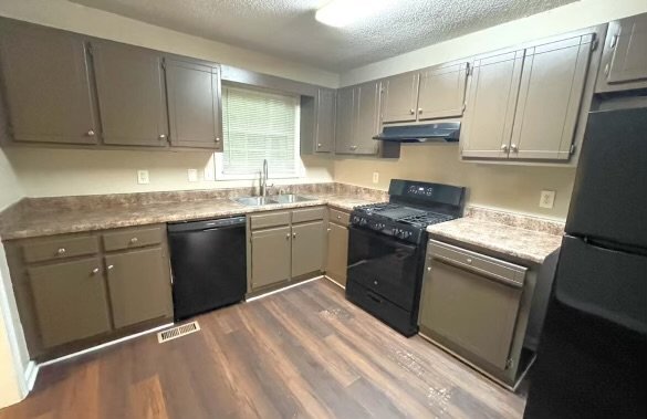 Building Photo - 2181 Cedar Creek Ln