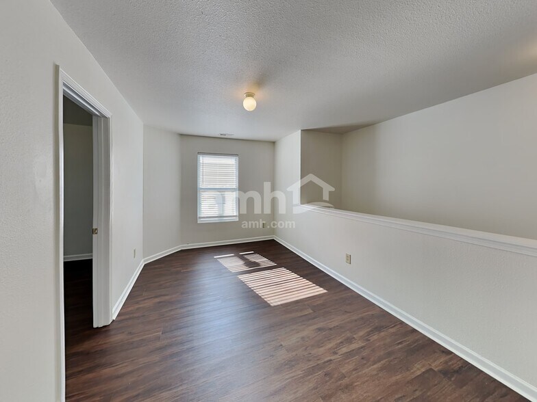 Building Photo - 386 Morning Dew Dr