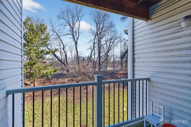 Building Photo - 726 Waterford Dr