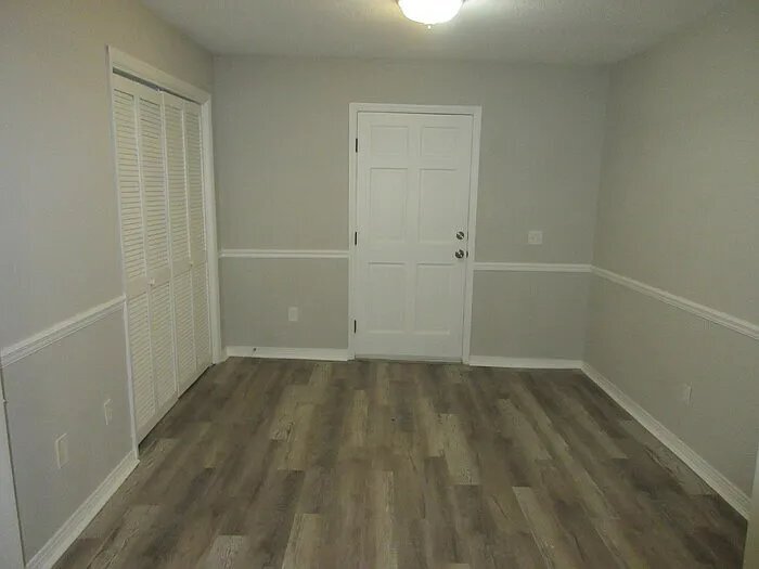 Building Photo - 200 Mccormick Ave