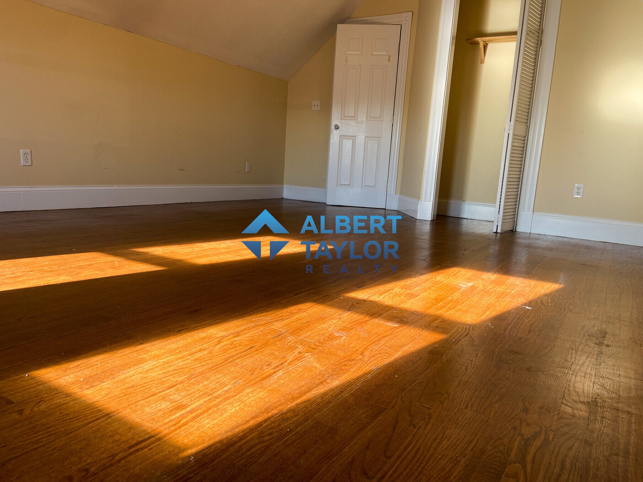 Building Photo - 19 Parker Hill Ave