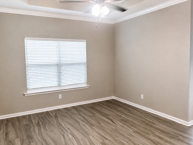 Building Photo - 120 Gary Cir