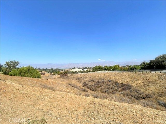 Building Photo - 238 E Sunset Dr N