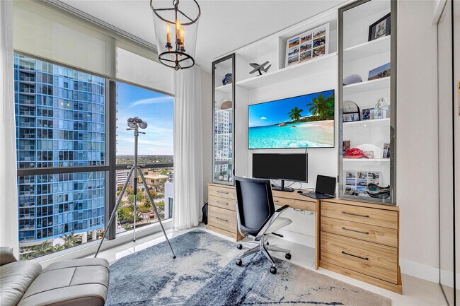 Building Photo - 100 E Las Olas Blvd