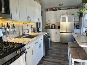 Building Photo - 16 Revere Dr