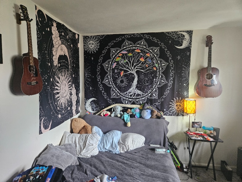 Building Photo - 526 Maluniu Ave