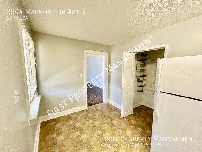 Building Photo - 1Bed/1Bath Multi-Family Unit: Washer/Dryer...